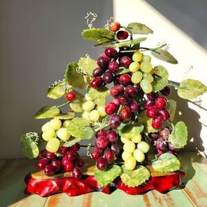 Vintage Mid Century Chinese Carved Jadeite Vine & Grape Sculpture